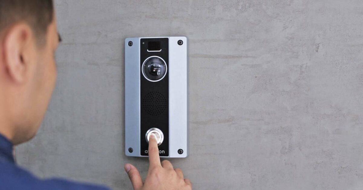 Видеодомофон Avigilon H4 Video Intercom